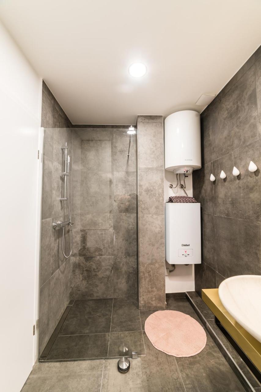 Flex Apartments Tour As 류블랴나 외부 사진