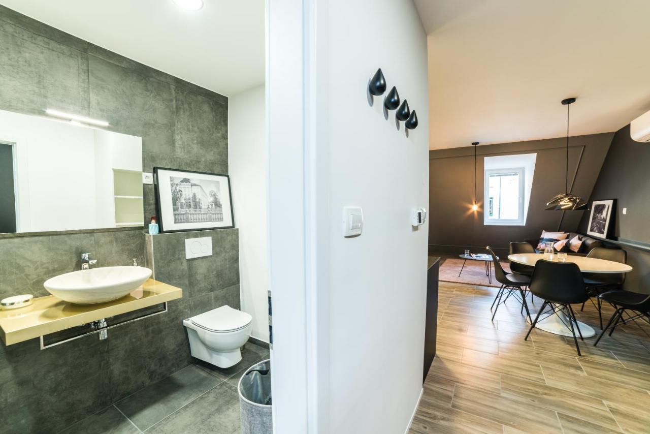 Flex Apartments Tour As 류블랴나 외부 사진